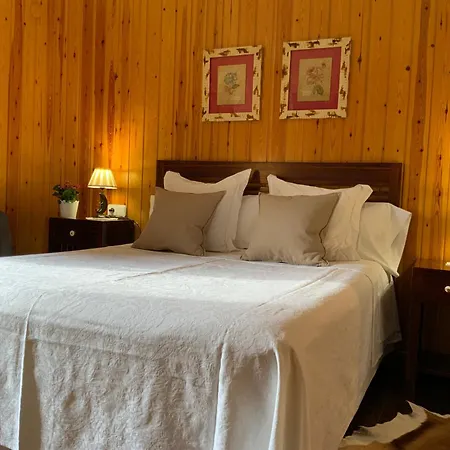 Hotel El Xalet De Rural 2*
