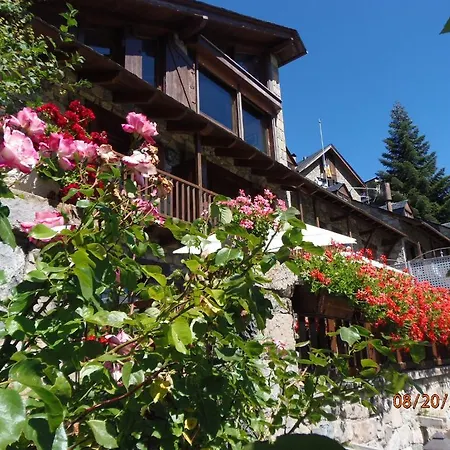 Hotel El Xalet De Rural 2*